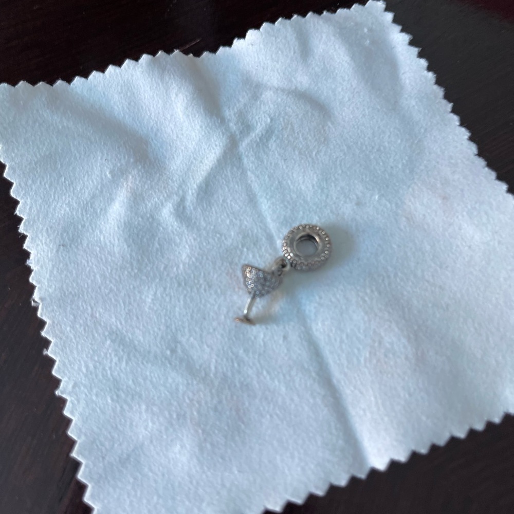 Champagne glass charm